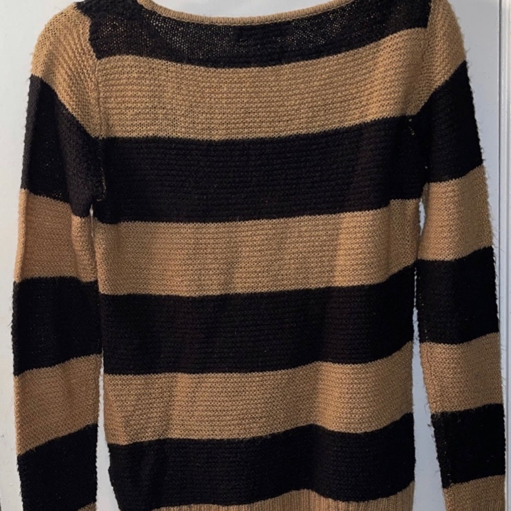 Sweater - Picture 2 of 2